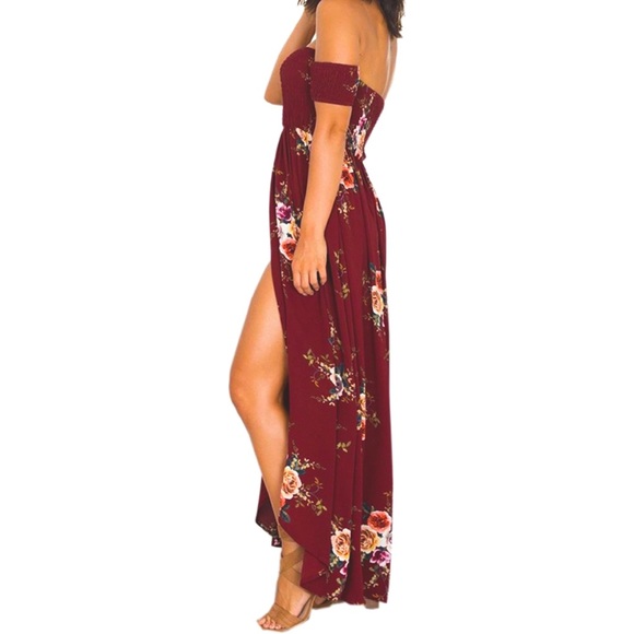 Maroon Chiffon Off the shoulder maxi dress - Picture 4 of 12
